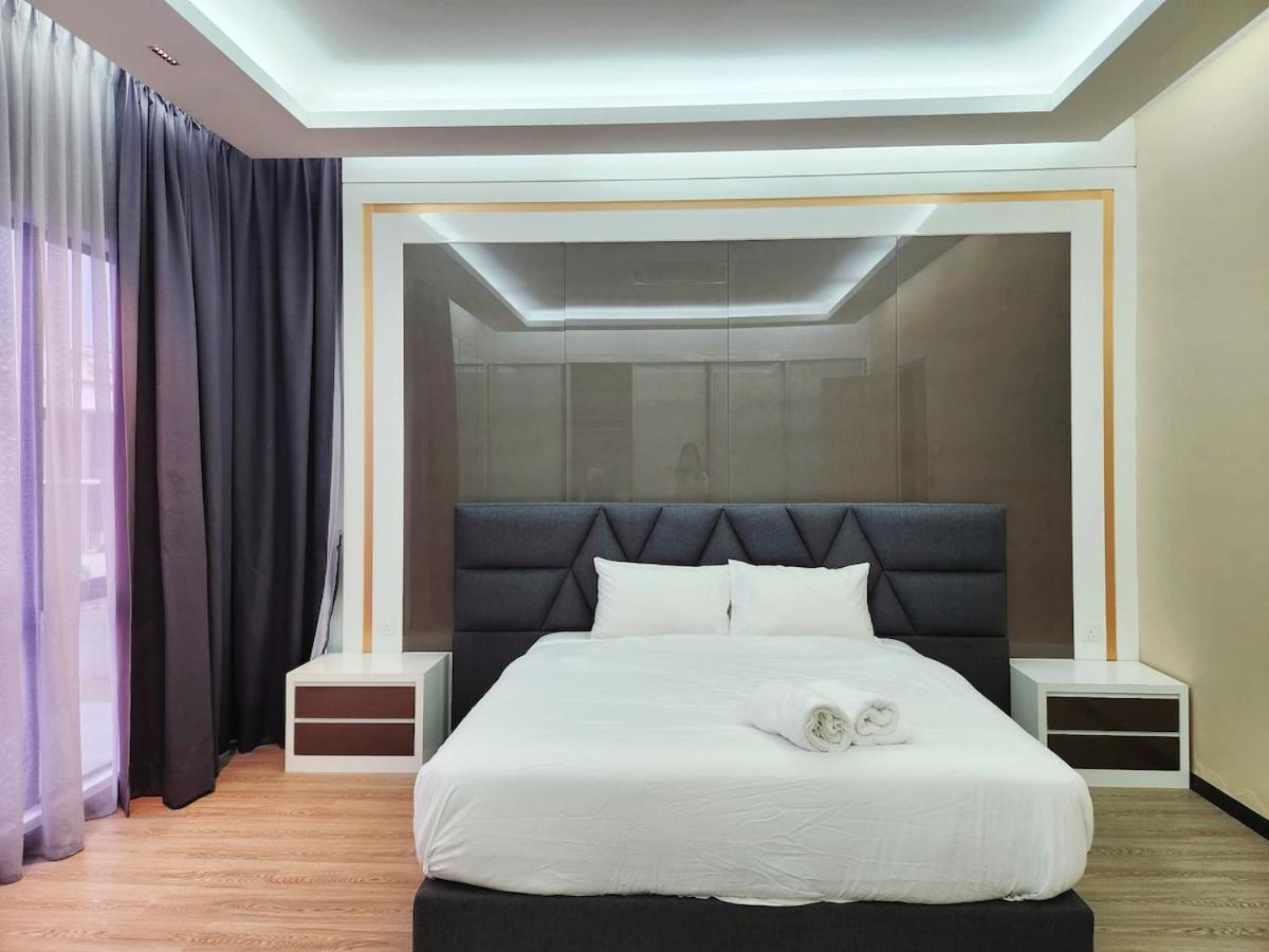 Botani Nardine Luxury Semi D 5br5bath19pax Ipoh
