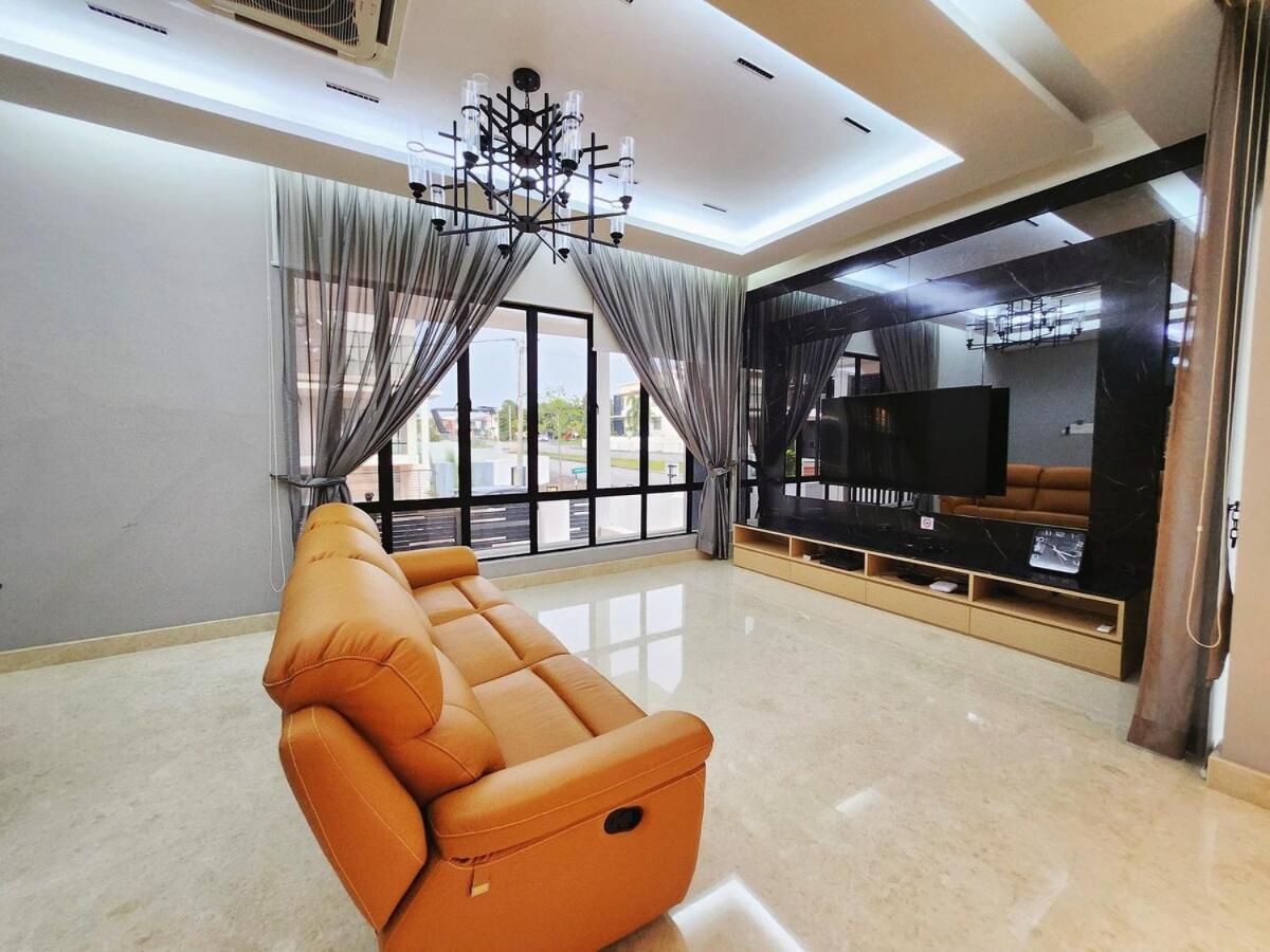 Botani Nardine Luxury Semi D 5br5bath19pax Rumah percutian