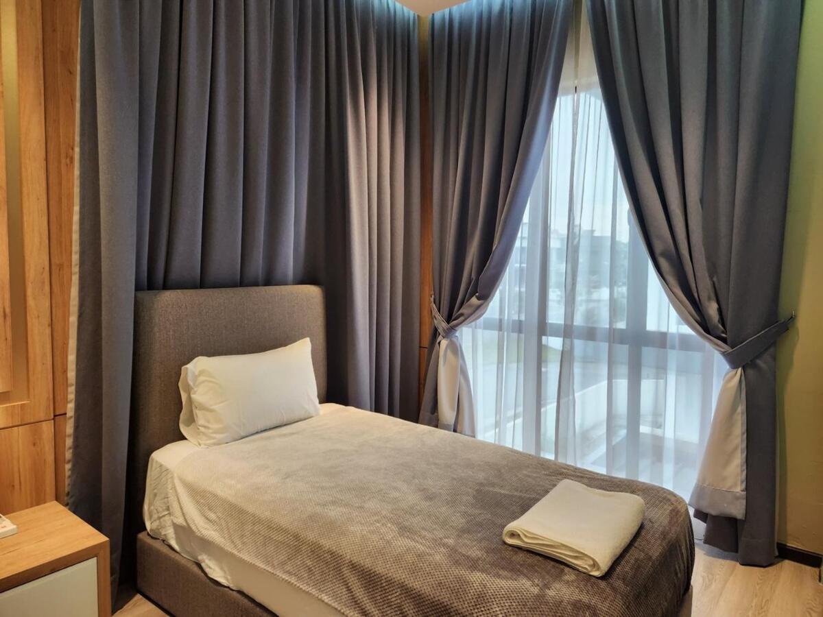 Botani Nardine Luxury Semi D 5br5bath19pax * Ipoh