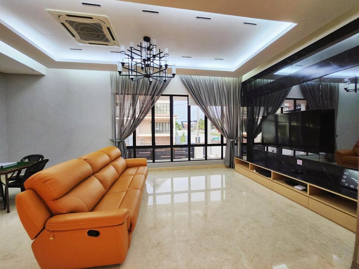 Botani Nardine Luxury Semi D 5br5bath19pax Rumah percutian *
