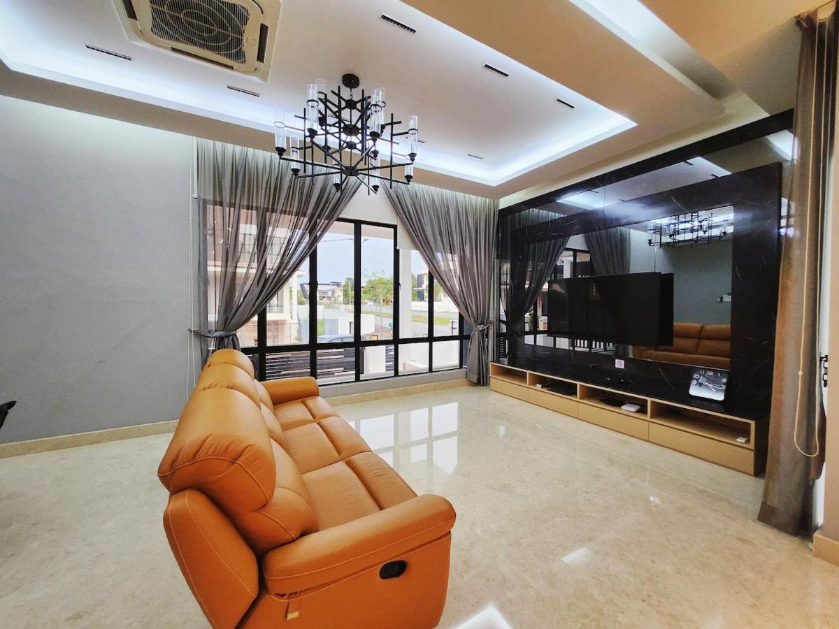Botani Nardine Luxury Semi D 5br5bath19pax Rumah percutian